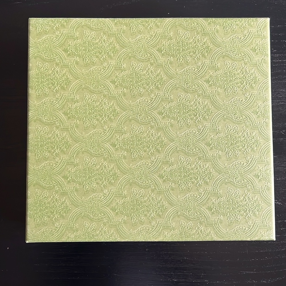 Gucci box. - Picture 4 of 4